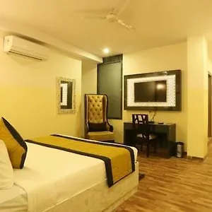 Hotel Plazzo Hotel New Delhi